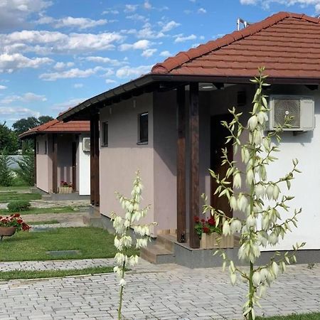 Konak Nestor Bungalows Скоп'є Екстер'єр фото
