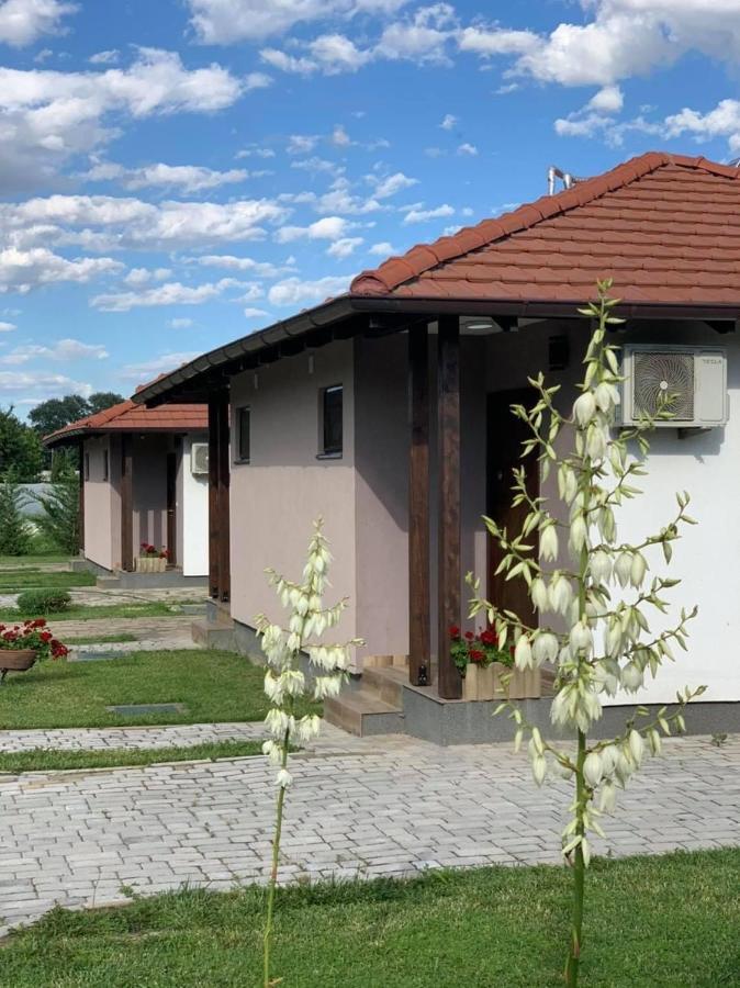 Konak Nestor Bungalows Скоп'є Екстер'єр фото