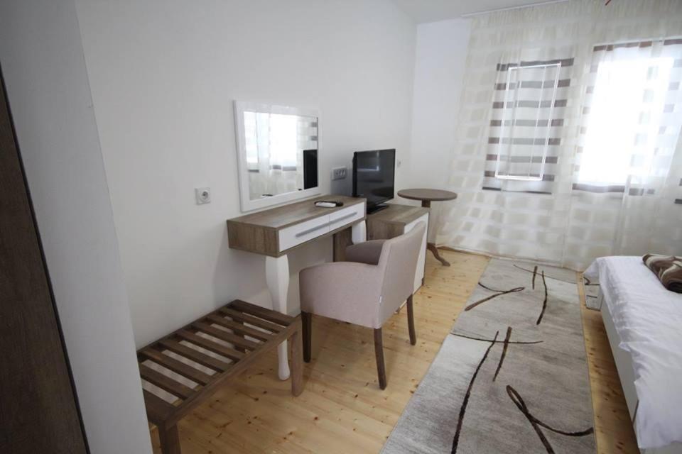 Konak Nestor Bungalows Скоп'є Екстер'єр фото
