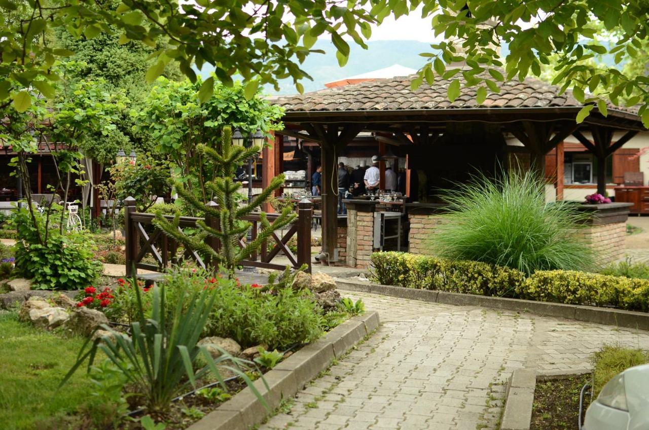 Konak Nestor Bungalows Скоп'є Екстер'єр фото